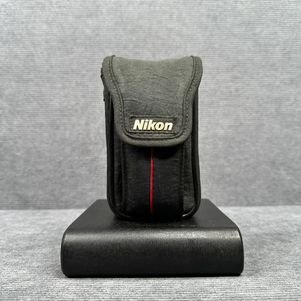 Nikon Zoom Touch 400 35mm Film Camera 35-70mm Macro Lens with Case Black Vintage